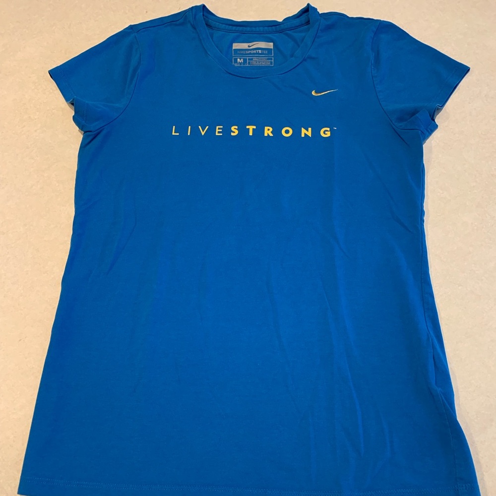 Pre-owned Nike Live Strong T-Shirt